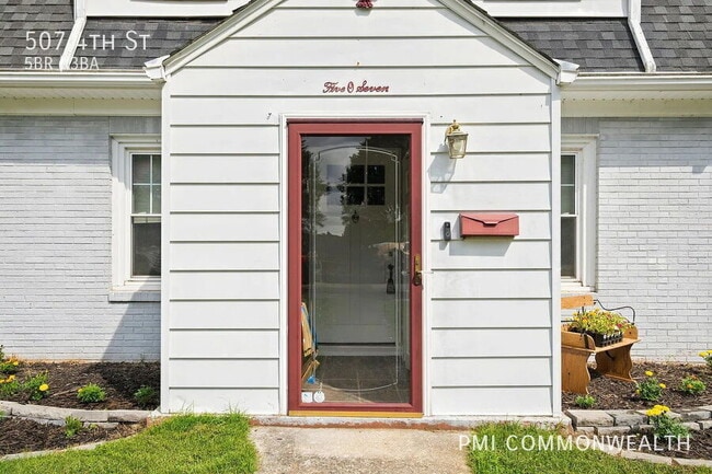 Building Photo - 507 4th St
