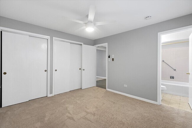 Foto del edificio - 6244 W 64th Pl
