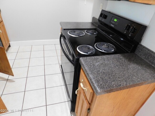 Building Photo - 5539 Bradley Dr