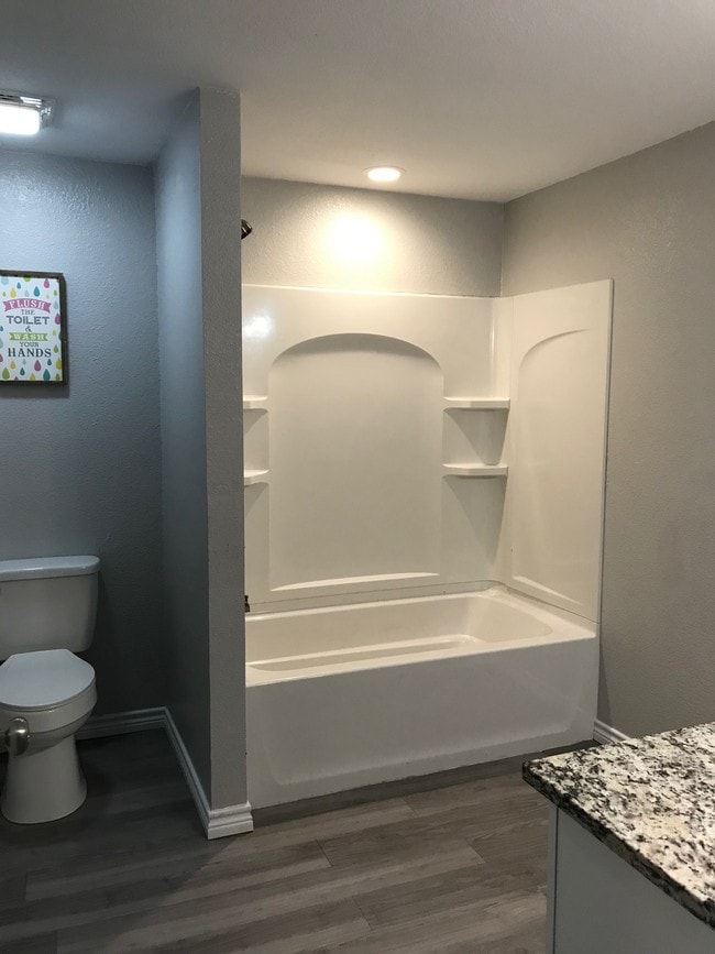 Building Photo - 1113 Big Rock St