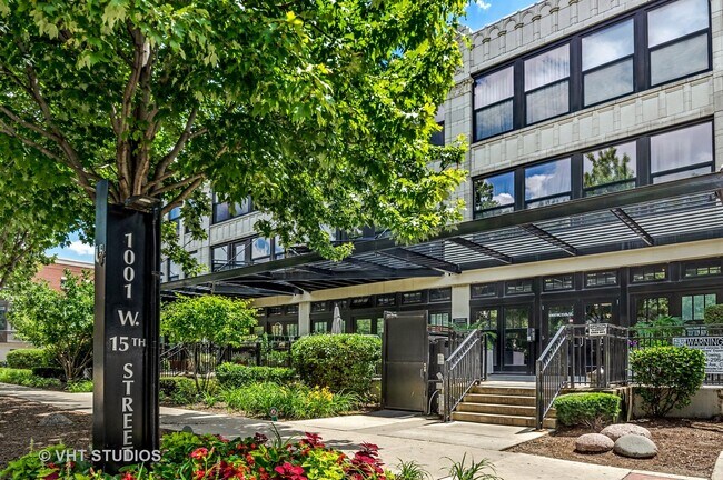 Foto del edificio - 1001 W 15th St