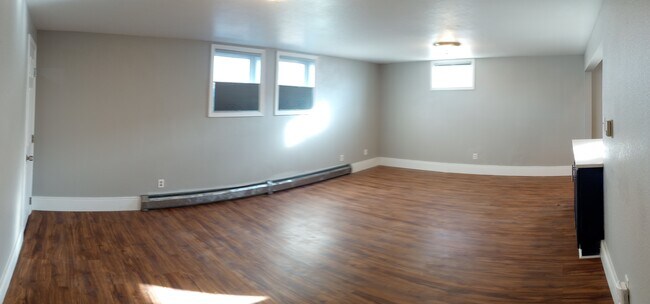 Living Room - 1405 Kay St
