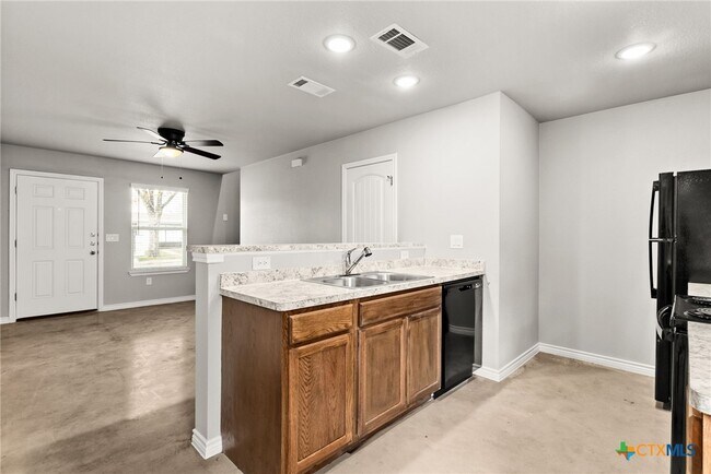 Foto del edificio - 304 Blair St