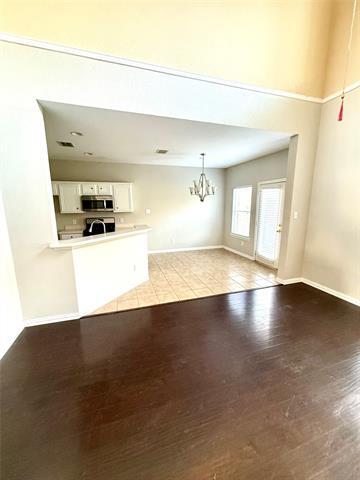 Foto del edificio - 8734 San Bernard St