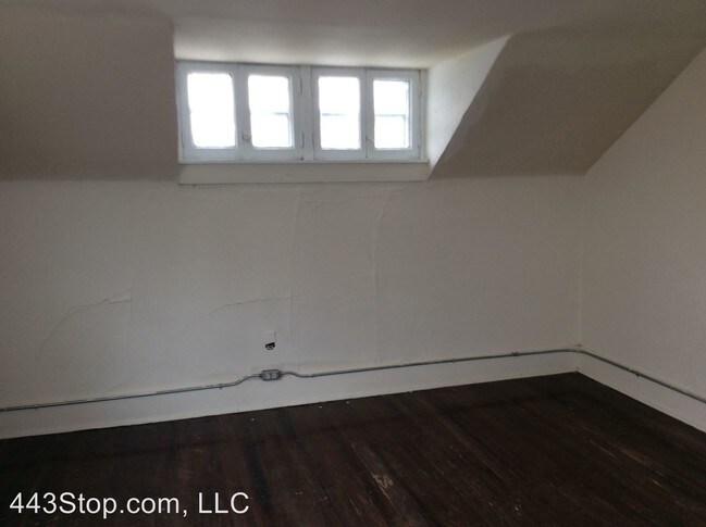 Building Photo - 1406 Ross St