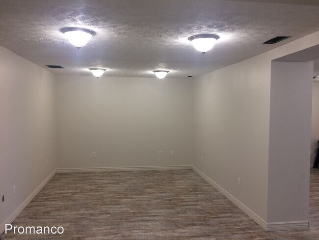 Foto del edificio - 2 br, 1.5 bath House - 223 1/2 Second Street