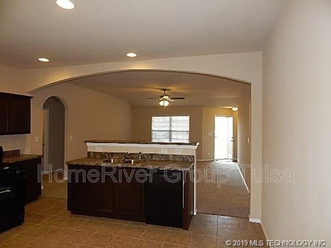 Foto del edificio - 7409 S Elder Ave