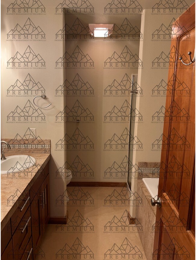 Foto del edificio - Wilson Street Tri Plex