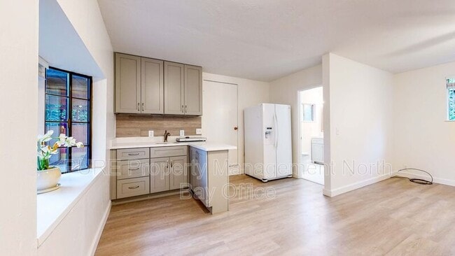 Building Photo - 4634 Bridle Trail