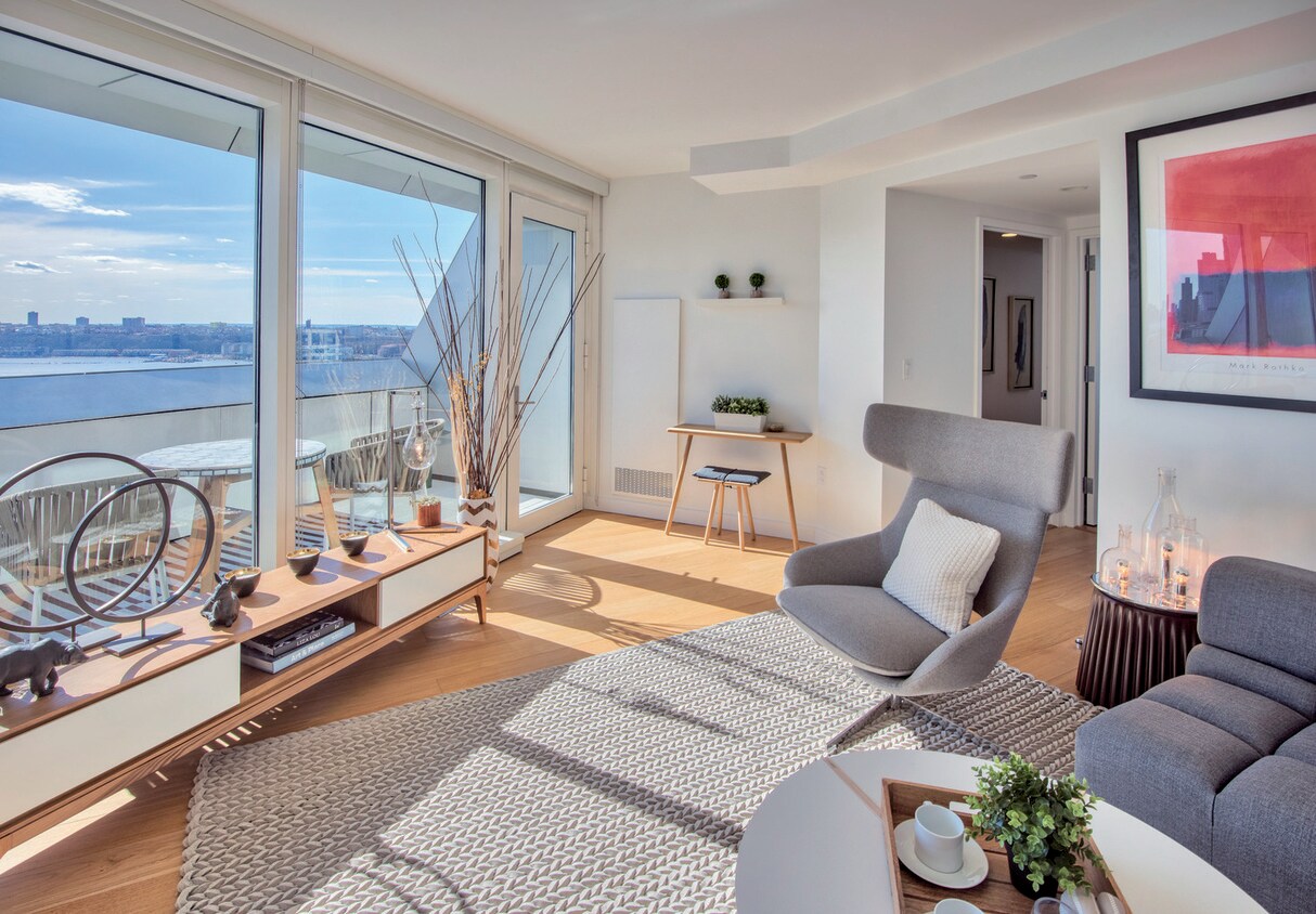 Foto principal - 625 W 57th St