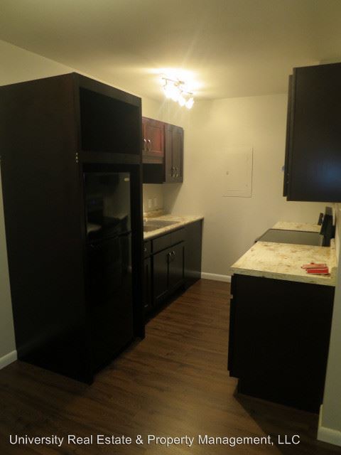 Foto del edificio - 2223 Laurel Ave