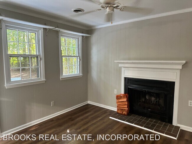Building Photo - 3 br, 2 bath House - 109 Indiana Lane
