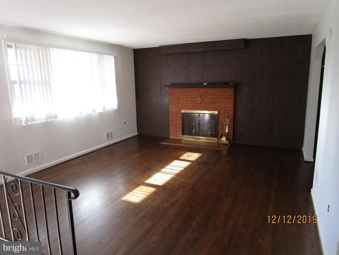 Primary Photo - 4508 Poppe Pl