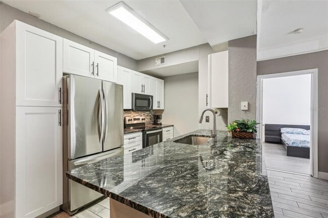 Building Photo - 17104 Carrington Park Dr