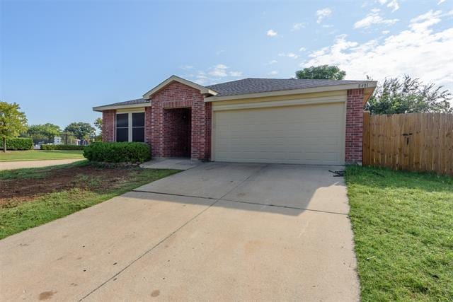 Building Photo - 8401 Seven Oaks Ln