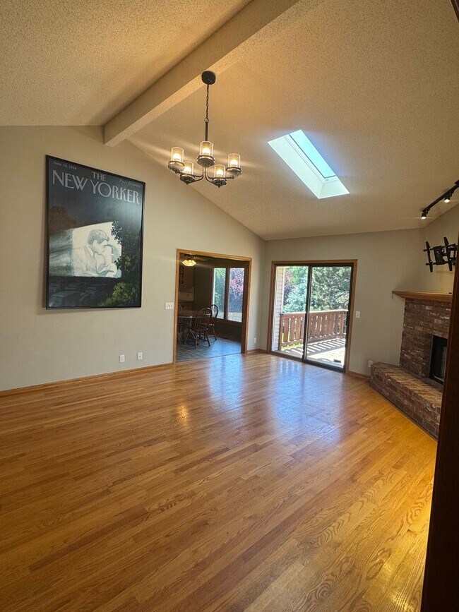 Foto del edificio - Exceptional 3+! Bedroom Inside & Out on a Private Cul-de-Sac Lot