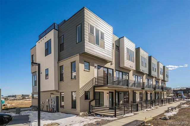 Building Photo - 2643 Nicholas Wy