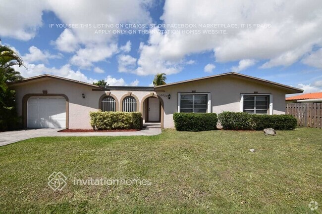 Building Photo - 16620 SW 93rd Ave
