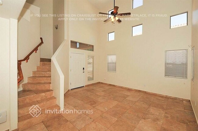 Building Photo - 7111 N 77th Dr