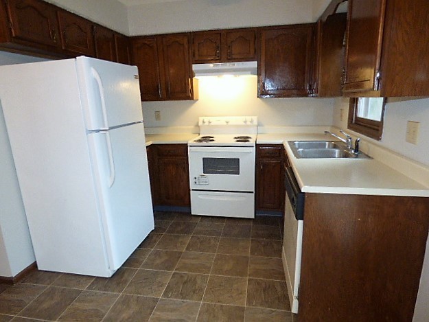 Foto del edificio - Beautiful Condo off of Bethel Rd