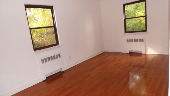 Foto del edificio - 5019 Gainor Rd