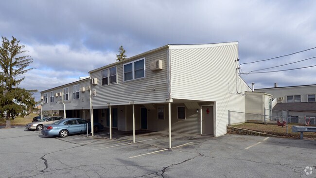 Parkview Terrace Apartments West Warwick Ri Primary Photo Parkview Terrace