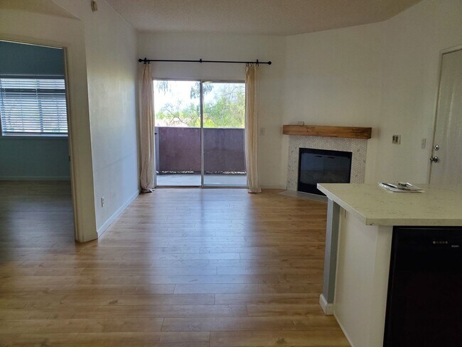 Foto del edificio - ALVA RD - 1st Floor 2 Bd / 2 Ba Condo in Rancho Bernardo w/ 2 Parking & Many Amenities