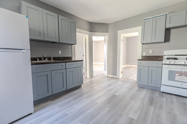 Building Photo - 247 Washington St