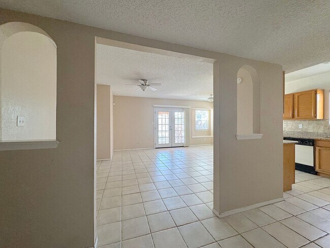 Foto del edificio - East El Paso 3 bed Refrig A/C!