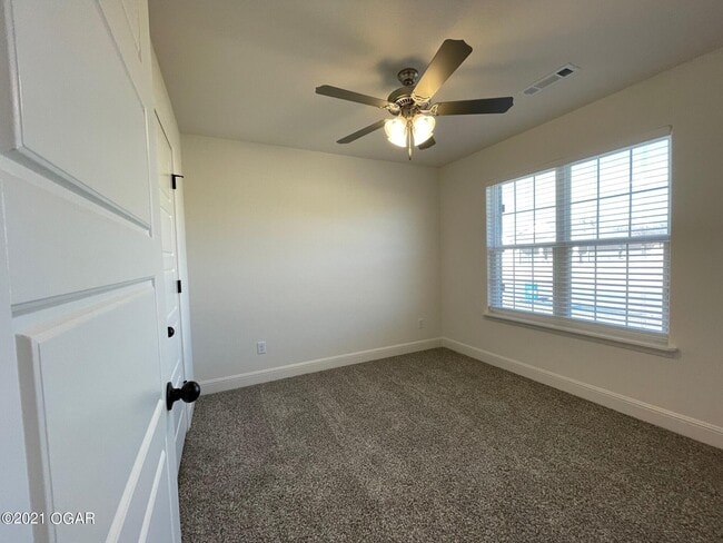 Building Photo - 702 Nicholas Ln
