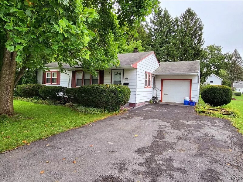 728 N Highland Ave, East Syracuse, NY 13057 House Rental in East