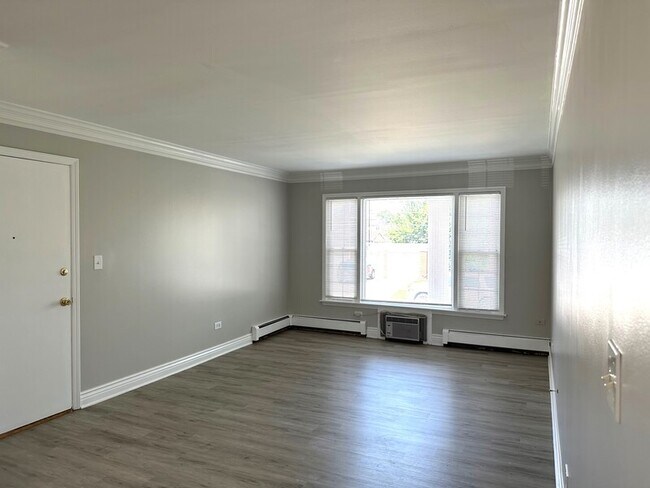 Foto del edificio - 9203 Monroe Ave