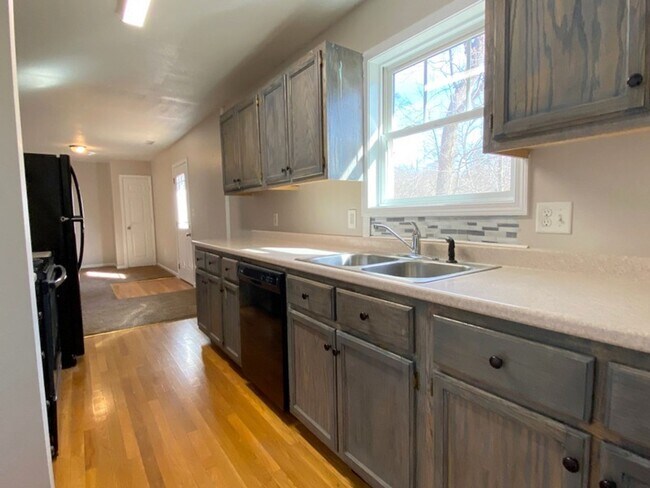 Foto del edificio - West Asheville Location