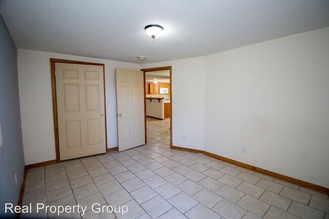 Building Photo - 1106 Hamilton Way