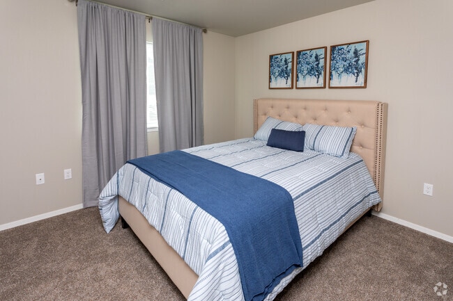 1BR, 1BA, Model - 771 SF - Edgewater Villas