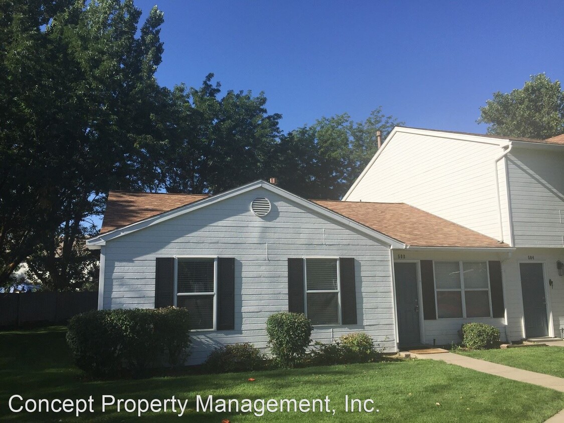 Foto principal - 522 Twin Trees Ln