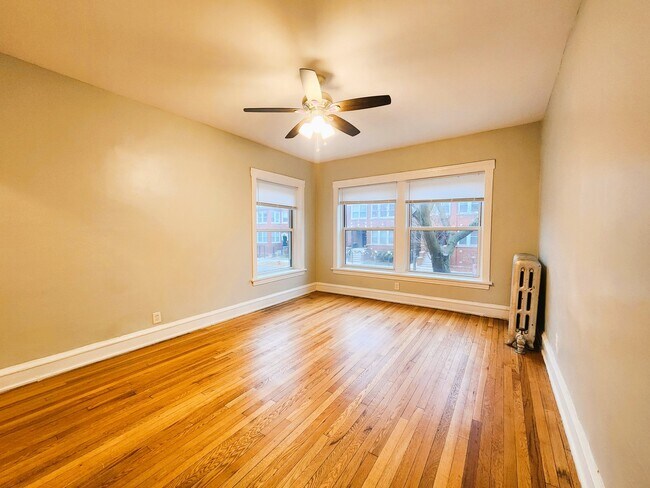 Foto del edificio - 4551 N Christiana Ave