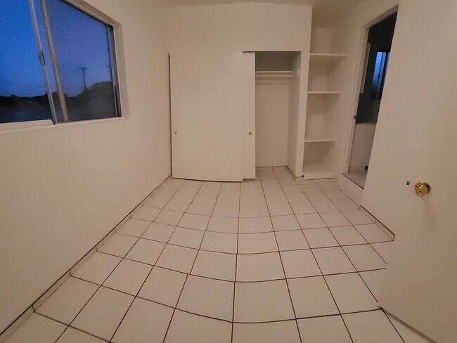 Foto del edificio - 10519 Nopalito St