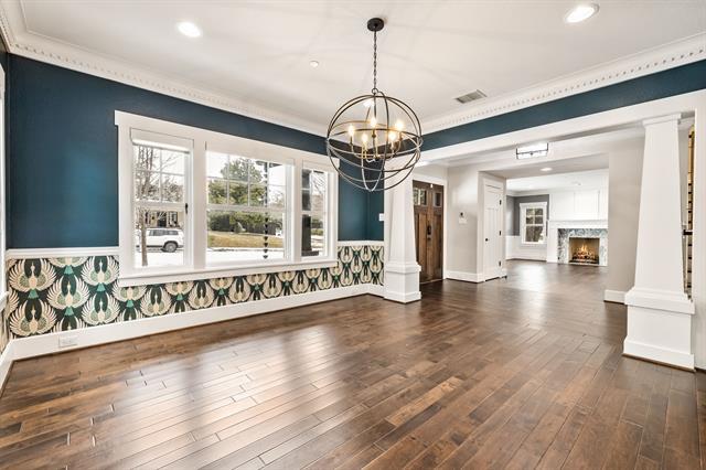 Building Photo - 6842 Merrilee Ln