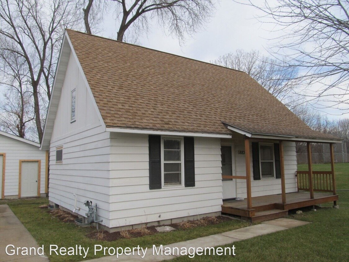 Primary Photo - 4 br, 3 bath House - 1883 Field Ave