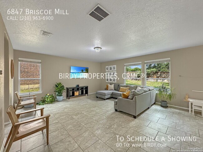 Foto del edificio - 6847 Briscoe Ml