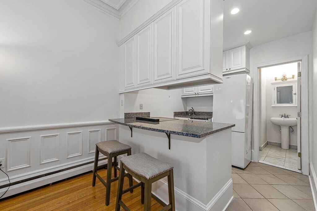 Primary Photo - 226 Marlborough St
