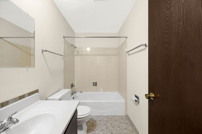 Building Photo - 1515 N Winslowe Dr