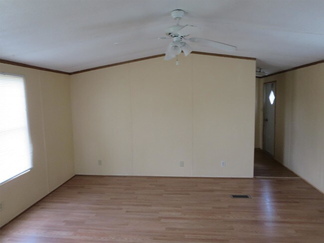 Foto del edificio - 1345 Fm 405 Rd