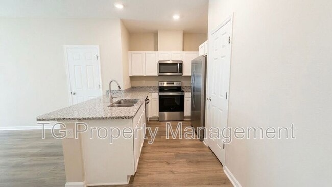 Building Photo - 11794 Beardgrass Wy