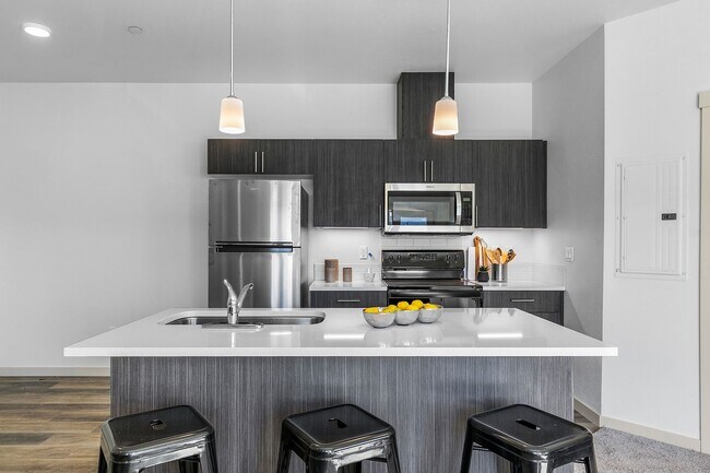 Foto del edificio - Studio Apartment in the Heart of Redmond