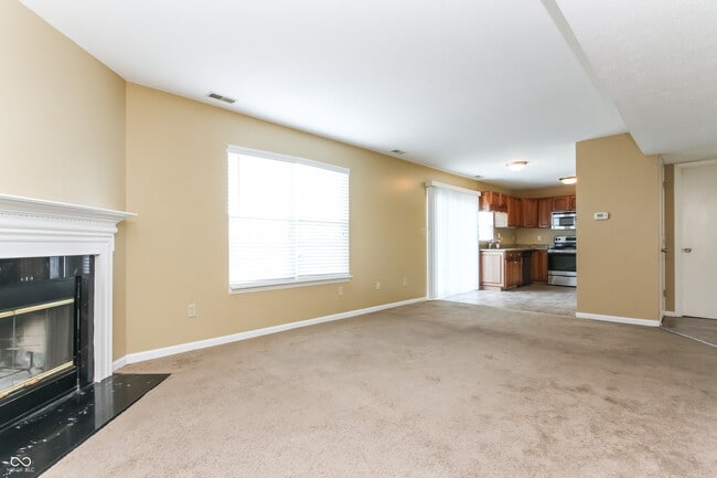 Building Photo - 11031 Fall Dr