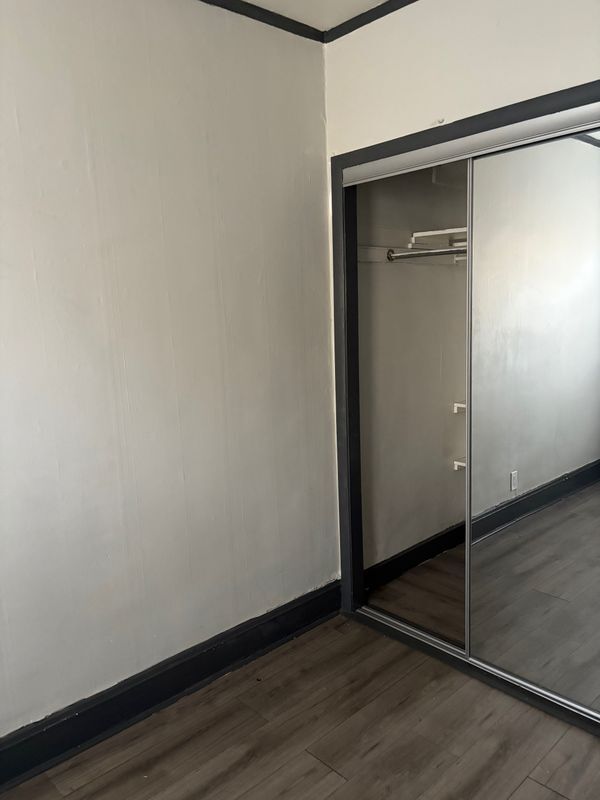 Foto del edificio - 4959 W Wrightwood Ave