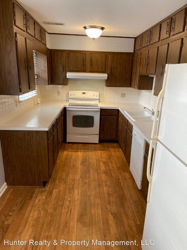 Building Photo - 3 br, 2 bath House - 2651 Reynolda Rd Unit A8