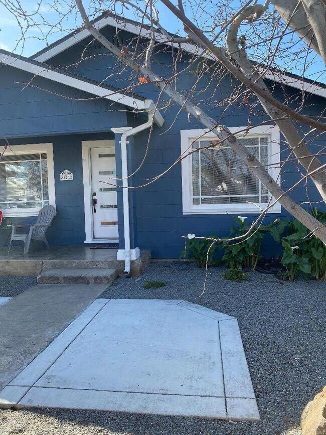 Foto del edificio - 351 West Ct